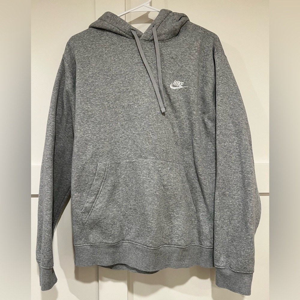 Nike Gray Sweatshirt Classic Pullover Style